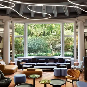 https://sheraton-diana-majestic.it-lombardy.com