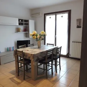  Apartment Villaggio Laguna App.to 5 E 38 Italien